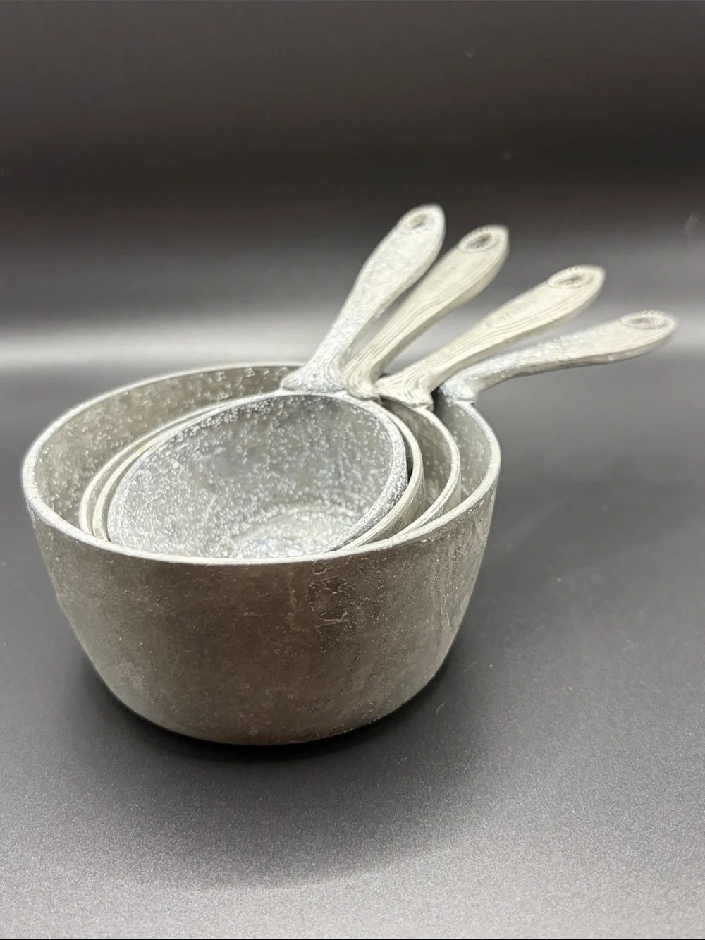 Set 4 Amco Houseworks Vintage Cast Metal Nesting Measuring Cups Rustic Kitchen